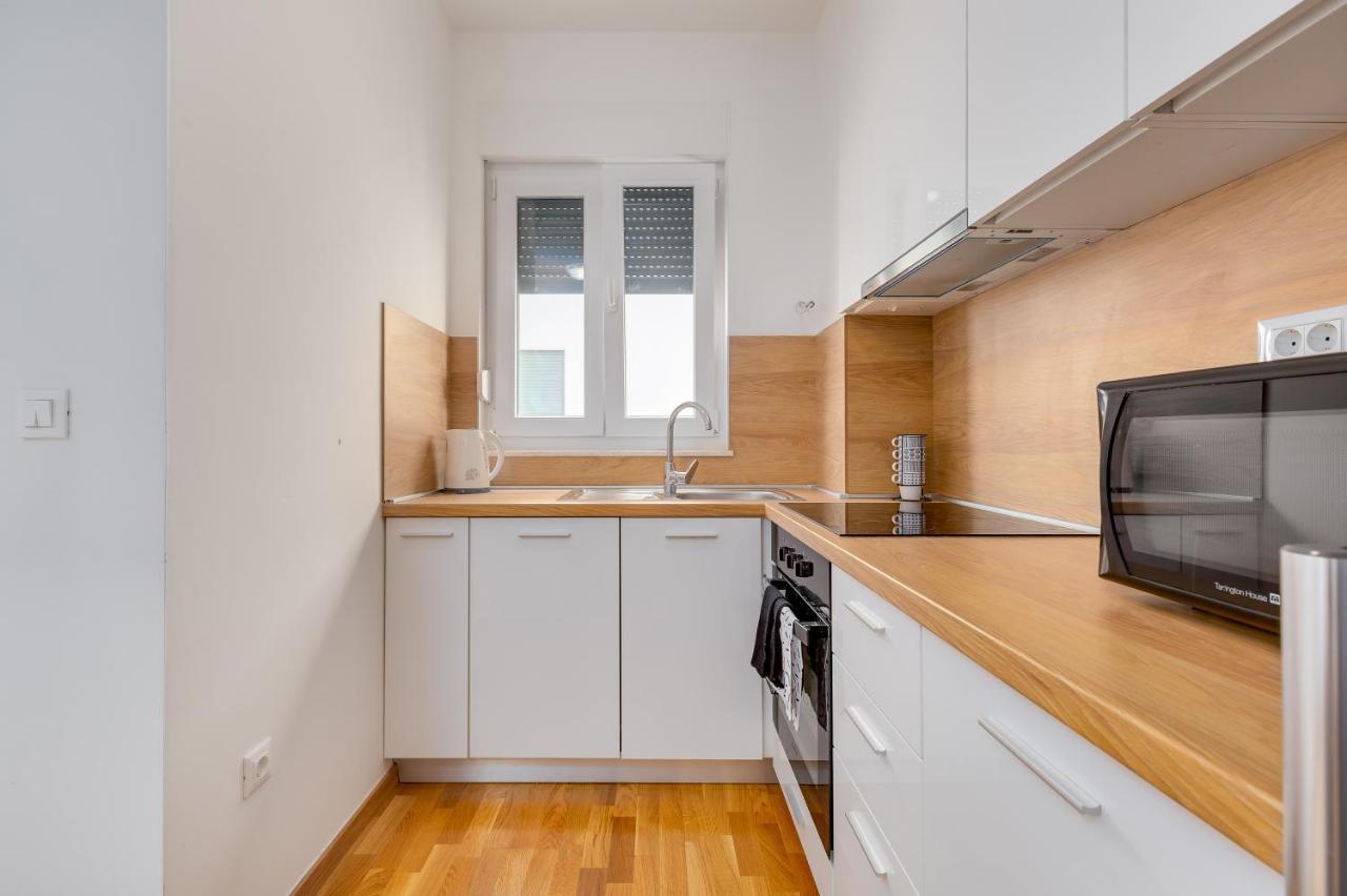 Apartment RoNi + besplatan parking Zadar Bagian luar foto